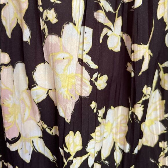 FREE PEOPLE Hot Take Floral Printed Cami in Black Combo.Size S - Picture 8 of 14